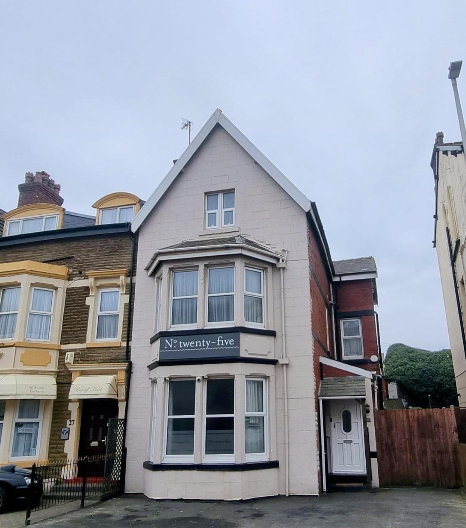 Number Twenty Five Hotel Blackpool Exterior foto